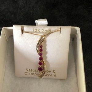 10K YELLOW GOLD NATURAL RUBY & DIAMOND PENDANT